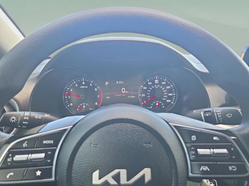 Used 2023 Kia Forte LXS FWD image 15