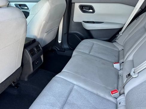 Used 2024 Nissan Rogue SV FWD image 14