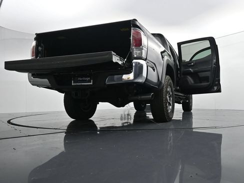 Used 2023 Toyota Tacoma TRD Off-Road AWD/4WD image 43