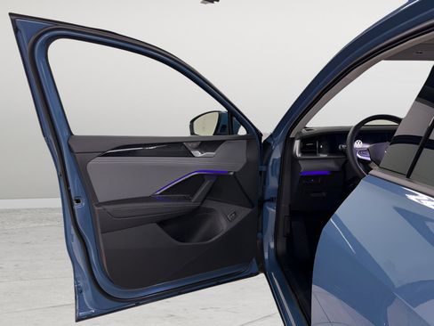 New 2026 Volkswagen Tiguan SE image 19