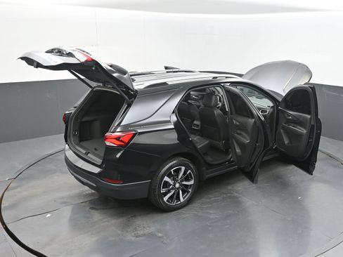 Used 2022 Chevrolet Equinox Premier FWD image 45