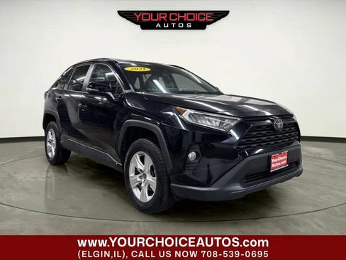 Used 2021 Toyota RAV4 XLE FWD image 9
