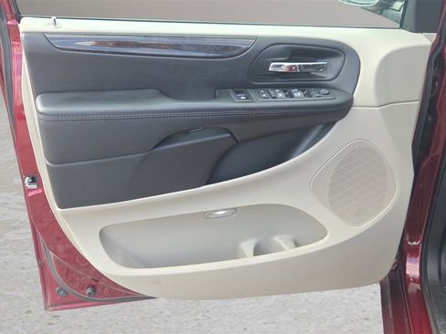 Used 2017 Dodge Grand Caravan SE w/ Power Window Group image 25