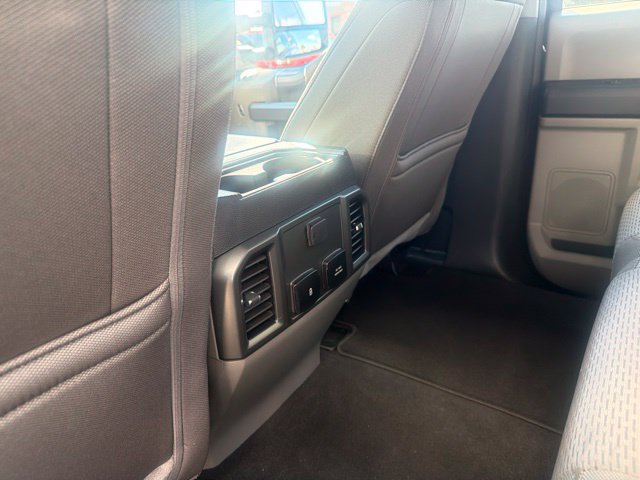 Used 2022 Ford F250 XLT w/ Black Appearance Package AWD/4WD image 13