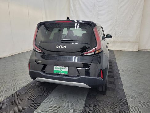 Used 2025 Kia Soul LX w/ LX Technology Package image 7