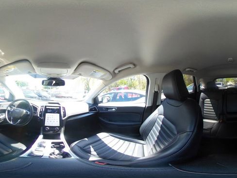 Used 2024 Ford Edge SEL image 36