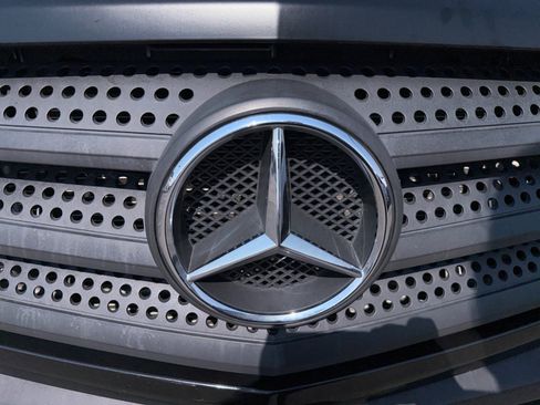 Used 2018 Mercedes-Benz Sprinter 2500 image 23