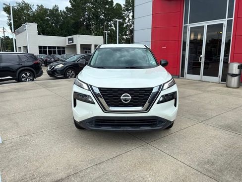 Used 2021 Nissan Rogue S FWD image 2