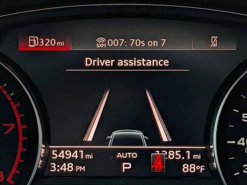 Used 2021 Audi Q5 Premium w/ Convenience Package image 11