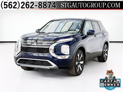 Used 2025 Mitsubishi Outlander SE