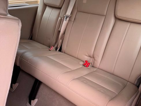 Used 2010 Ford Expedition Eddie Bauer RWD image 16