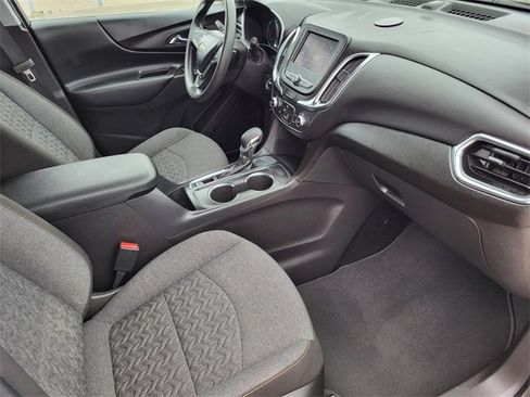 Used 2024 Chevrolet Equinox LT image 22