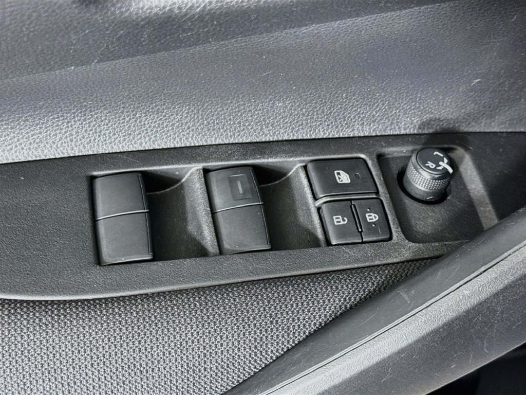 Used 2024 Toyota Corolla LE FWD image 13