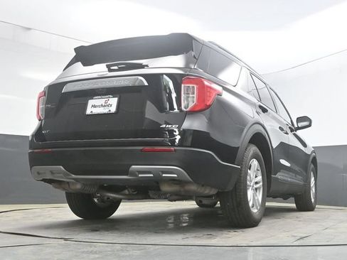 Used 2023 Ford Explorer XLT w/ Equipment Group 202A AWD/4WD image 38