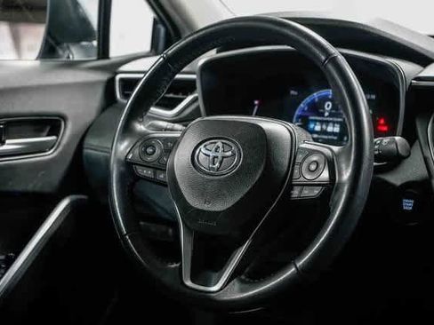 Certified 2024 Toyota Corolla Cross XLE image 15