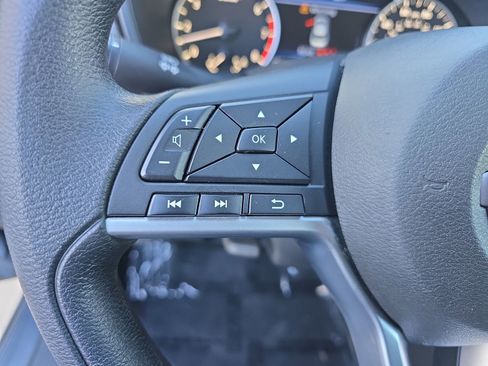 Used 2024 Nissan Altima 2.5 SV image 22