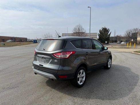 Used 2015 Ford Escape SE image 4