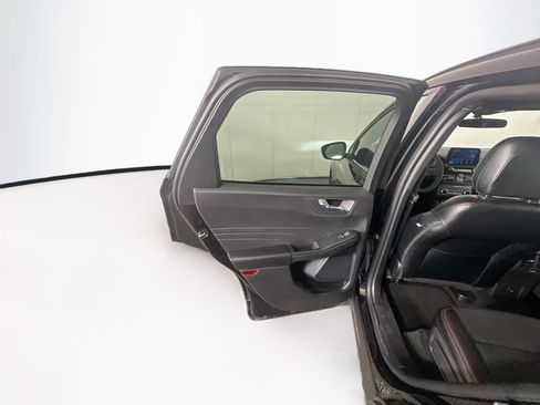 Used 2025 Ford Escape ST-Line Select AWD/4WD image 25