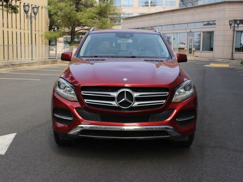 Used 2016 Mercedes-Benz GLE 350 w/ Premium Package image 3