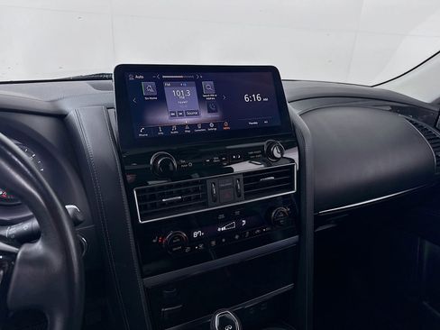 Used 2022 INFINITI QX80 Luxe AWD/4WD image 16