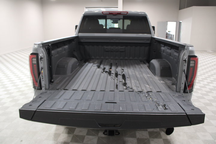 Used 2025 GMC Sierra 2500 AT4 w/ AT4 Premium Plus Package AWD/4WD image 14