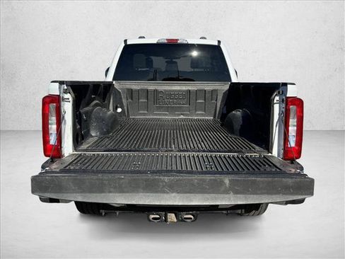 Used 2025 Ford F250 XLT image 7