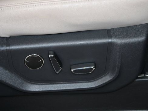 Used 2024 Ford Expedition Limited RWD image 29