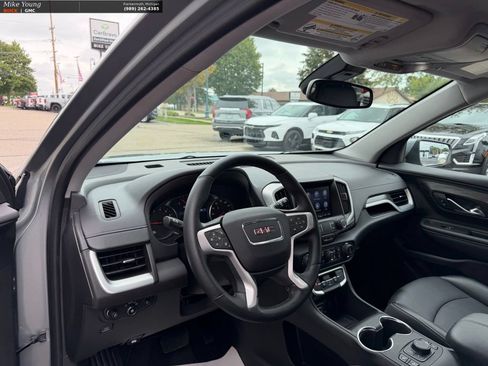 Used 2024 GMC Terrain SLT FWD image 15
