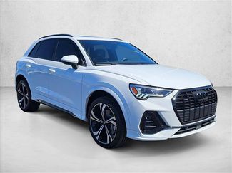 Used 2024 Audi Q3 2.0T Premium Plus w/ Premium Plus Package AWD/4WD video 3