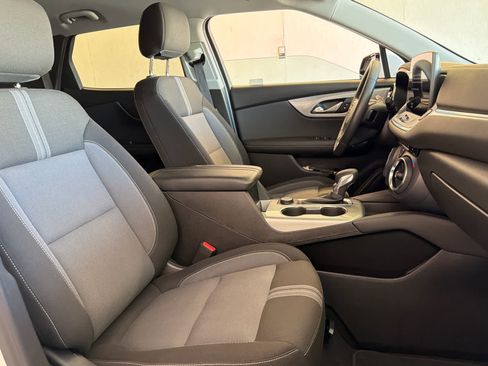 Certified 2025 Chevrolet Blazer LT image 23