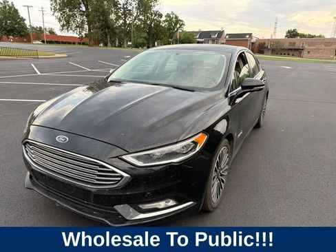 Used 2018 Ford Fusion Titanium FWD image 3