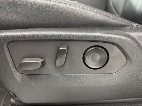 Used 2021 Chevrolet Tahoe Z71 image 11