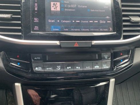 Used 2016 Honda Accord EX-L image 17