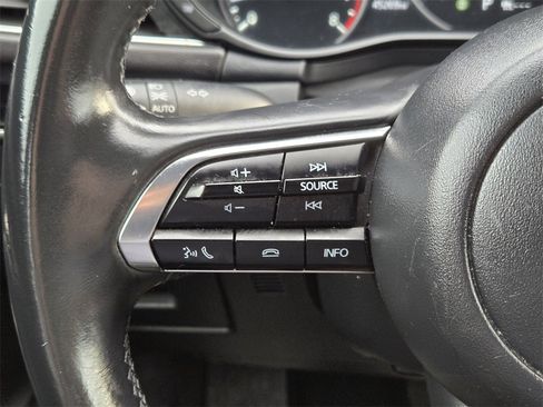 Used 2024 MAZDA MAZDA3 s image 28
