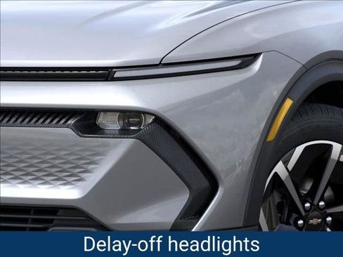 New 2026 Chevrolet Equinox EV LT image 11