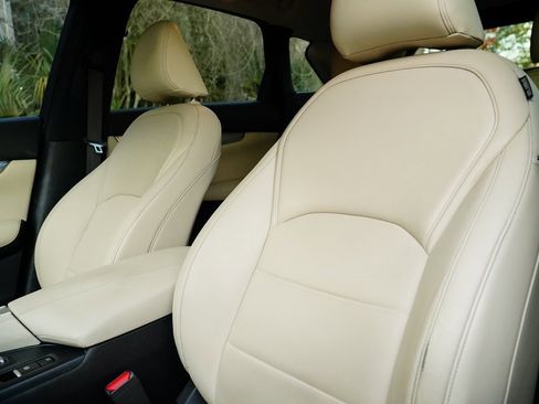 Used 2020 INFINITI QX50 Luxe w/ Navigation Package image 13