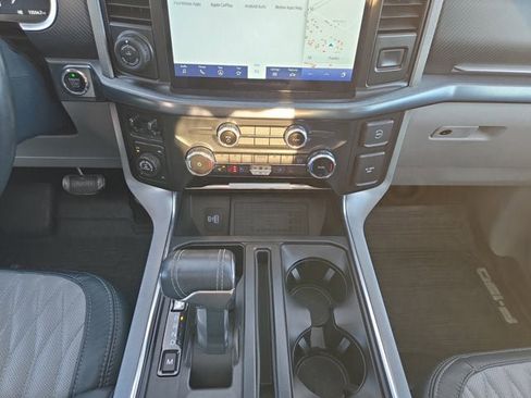 Used 2022 Ford F150 Limited image 11