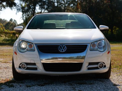 Used 2011 Volkswagen Eos Lux image 17