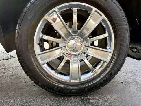 Used 2016 Chevrolet Silverado 1500 High Country image 32