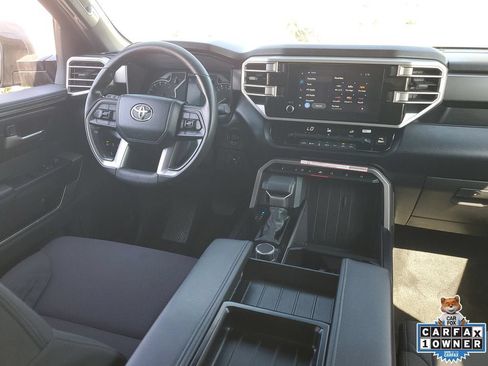 Used 2025 Toyota Tundra SR5 w/ SR5 Convenience Package AWD/4WD image 11