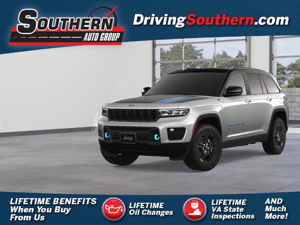 New 2024 Jeep Grand Cherokee Trailhawk w/ Advanced Protech Group II AWD/4WD 360° Tour