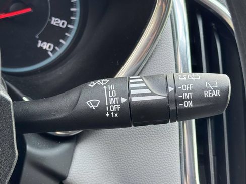 Used 2023 Chevrolet Equinox LS w/ Driver Confidence II Package FWD image 26