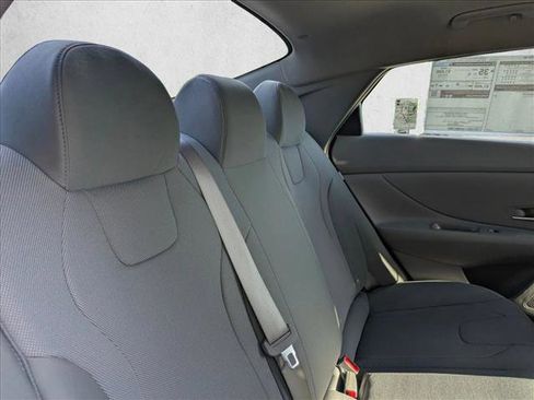 New 2026 Hyundai Elantra SE FWD image 20