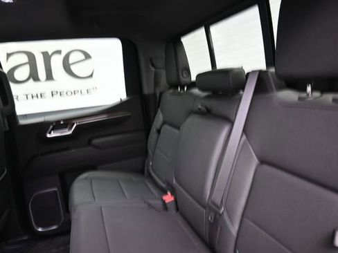 Used 2023 Chevrolet Silverado 1500 LT Trail Boss w/ LT Trail Boss Premium Package AWD/4WD image 20