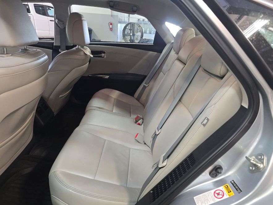 Used 2015 Toyota Avalon XLE Touring FWD image 11
