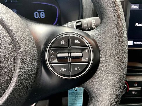Used 2025 Kia Soul LX image 24