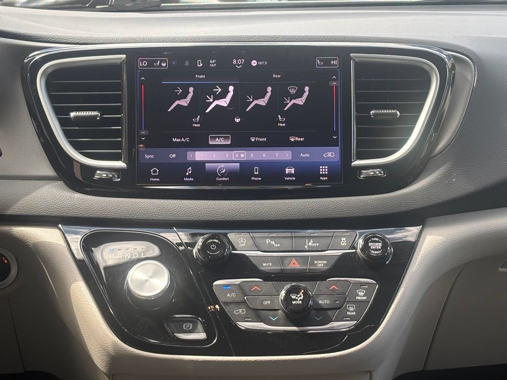 Used 2023 Chrysler Pacifica Touring-L FWD image 26