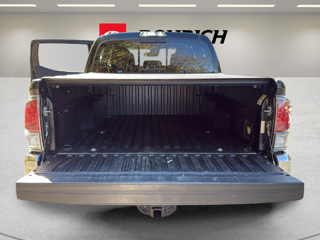 Used 2022 Toyota Tacoma TRD Off-Road AWD/4WD image 17