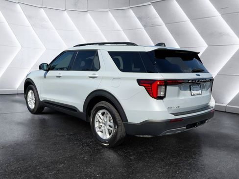 New 2026 Ford Explorer Active w/ Active Comfort Package RWD image 5