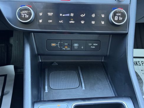 Used 2025 Hyundai Sonata Limited image 23